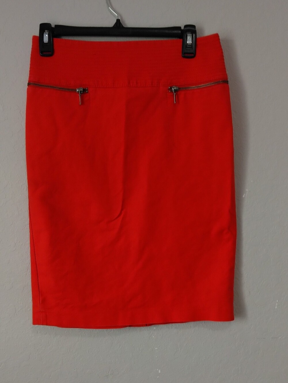 Willi Smith Red Midi Pencil Skirt with Zip Accents